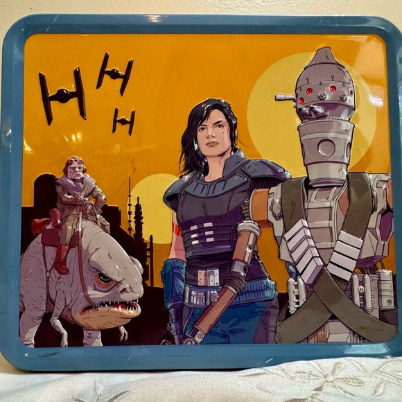 Star Wars THE MANDALORIAN LUNCH BOX - Picture 2 of 5